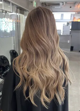 ロング Kotomi 🇺🇸💋のヘアスタイル