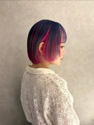 ショート YUI/ ハイトーン デザインカラーのヘアスタイル