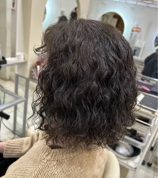 ショート パーマ 井上 愛梨のヘアスタイル