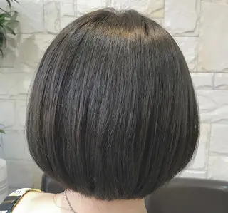 ショート カラー ✂︎ショート、ボブ、 レイヤー🩵YUMIのヘアスタイル