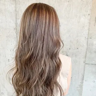 セミロング 横浜/韓国レイヤー /透明感カラー🌷のヘアスタイル
