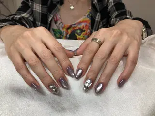 ネイル 瞳 ネイルサロン😊のネイルデザイン