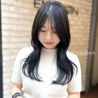 セミロング カラー 前川 朋香のヘアスタイル