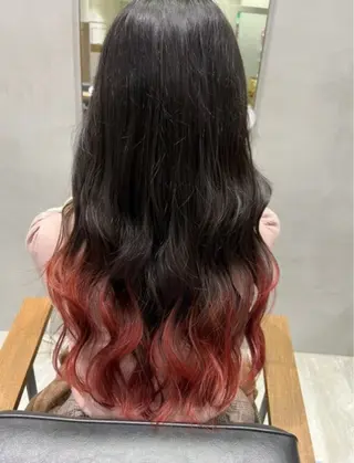 カラー 豊川 絢子のヘアスタイル