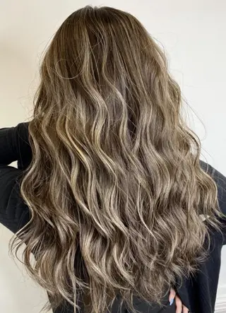ロング 🧡可愛い色落ち🧡 ハイトーン特化🧡のヘアスタイル