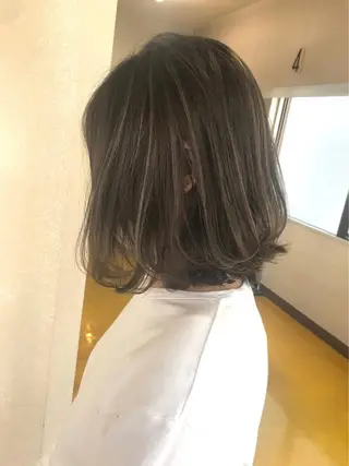 ミディアム カラー 美髪・透明感カラー 西川仁弥のヘアスタイル