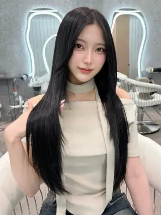 ロング ヘアアレンジ 大宮縮毛矯正🩵 レイヤー 佐藤和のヘアスタイル