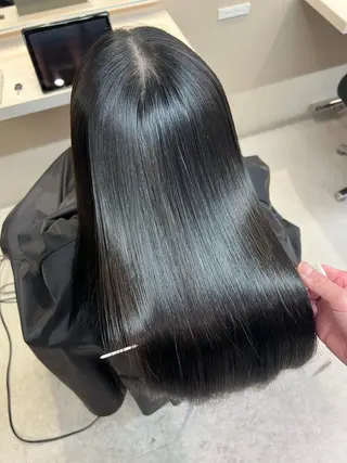 ミディアム 高橋 知里のヘアスタイル
