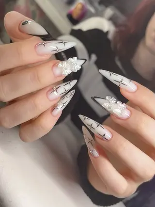 ネイル Dyo Nail_Royalのネイルデザイン
