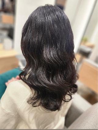 セミロング パーマ stair:case 細淵舞子のヘアスタイル
