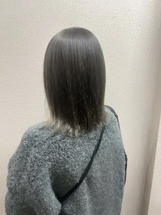 ショート カラー 美髪矯正/シークレッ トハイライト🤍りさのヘアスタイル