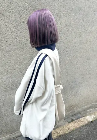 ショート カラー パーマ ヘアアレンジ デザインカラー/ボブ ブリーチカラー/ユリのヘアスタイル