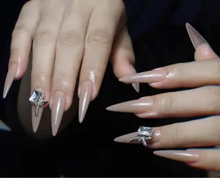 ネイル Hin Hana Nailのネイルデザイン