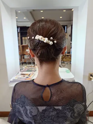ミディアム ｷﾝｼﾞｮｳ ｴﾅﾐのヘアスタイル