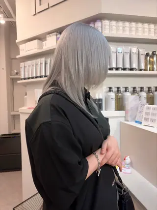 ミディアム 🌟カットレイヤー ウルフ森龍哉のヘアスタイル