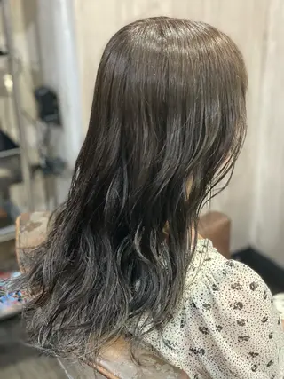 ロング 寄主 洸雅のヘアスタイル