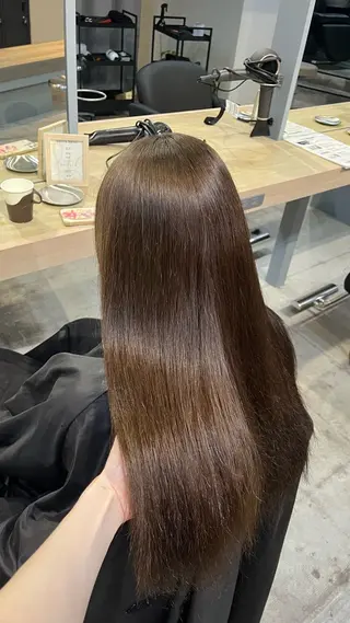 ロング カラー Lia 瑠莉花のヘアスタイル