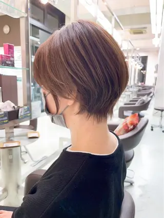 ショート カラー 新井優馬|縮毛矯正/ 地毛風ストレートのヘアスタイル