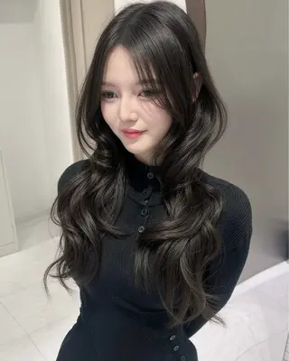 ロング レイヤー特化 横浜 佐藤拳太のヘアスタイル