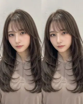 ロング カラー 韓国レイヤー⋆౨ৎﾟ 透カラー🩶／ユウキのヘアスタイル