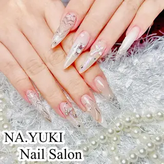 ネイル a.mika ☁️のネイルデザイン