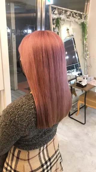 セミロング デザインカラー🎨 下北沢 / 磯部のヘアスタイル