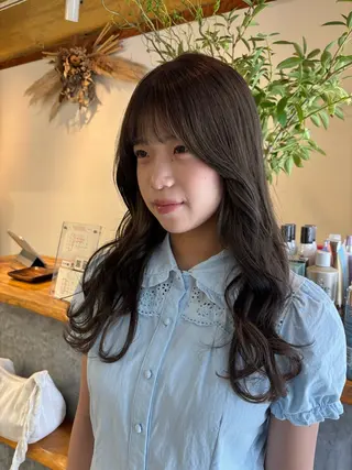 ロング 透明感カラー🫧 高田李胡のヘアスタイル
