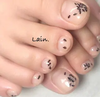 ネイル Lain. 持込デザインやり放題のネイルデザイン