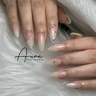 ネイル Aura Nail HanNaのネイルデザイン