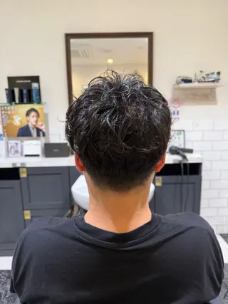 ミディアム パーマ メンズ メンズパーマ 似合わせカットのヘアスタイル