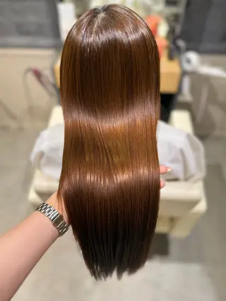 ロング 谷 亜澄のヘアスタイル