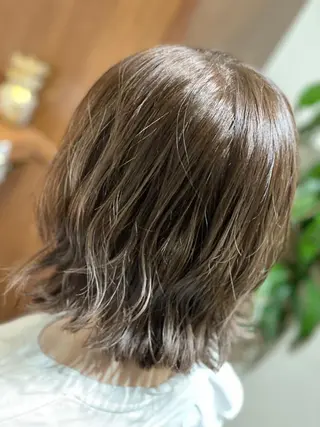 ミディアム カラー ハイトーン得意😍 Lumiereのヘアスタイル
