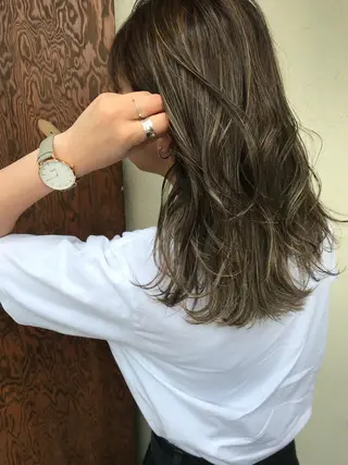 ミディアム カラー 艶髪育成サロン 京橋　shinのヘアスタイル