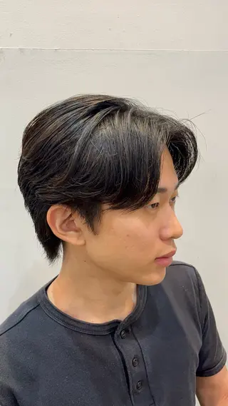 メンズ 岡野 豪のヘアスタイル
