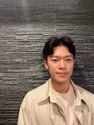 ミディアム パーマ 牧 颯斗のヘアスタイル