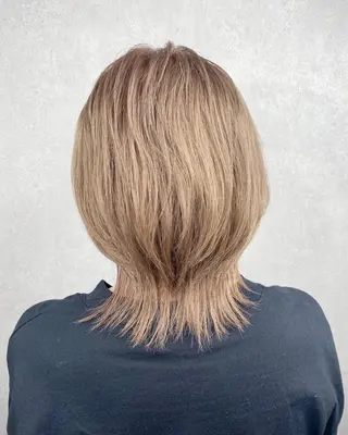 ミディアム ＳＨＩ ＺＵのヘアスタイル