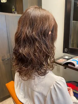 セミロング カラー パーマ non .のヘアスタイル