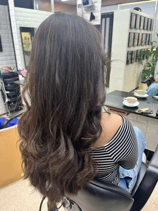 ロング Japuska ジャプスカのヘアスタイル