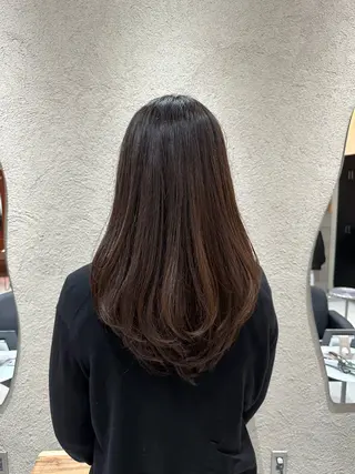 ロング カラー Shiro RENのヘアスタイル