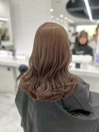 カラー 🪞THEATER 表参道店🩰のヘアスタイル