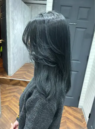 セミロング カラー ヘアアレンジ kei🤎ベージュ /透明感カラー/博多のヘアスタイル