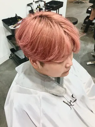 ショート カラー LOOP hairのヘアスタイル