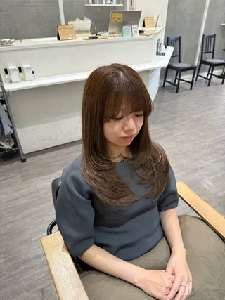 セミロング カラー 艶髪レイヤー上田 紗也🇰🇷💗のヘアスタイル