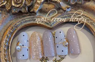 ネイル nail room honeyのネイルデザイン