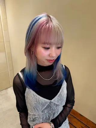 ミディアム 徳田 萌恵のヘアスタイル