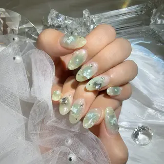 ネイル めぐ 💫ワンホンネイルのネイルデザイン