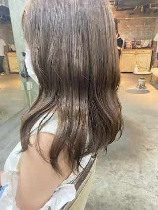 セミロング カラー お任せヘア☘️☘️ 及川渚のヘアスタイル