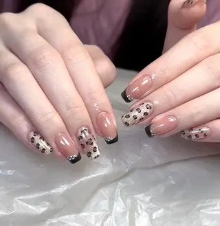 ネイル Pure&Rich Nailのネイルデザイン