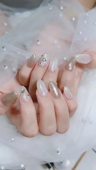 ネイル クリスタル ネイルのネイルデザイン