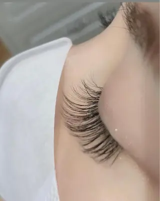 マツエク・マツパ エムズ エムズのネイルデザイン